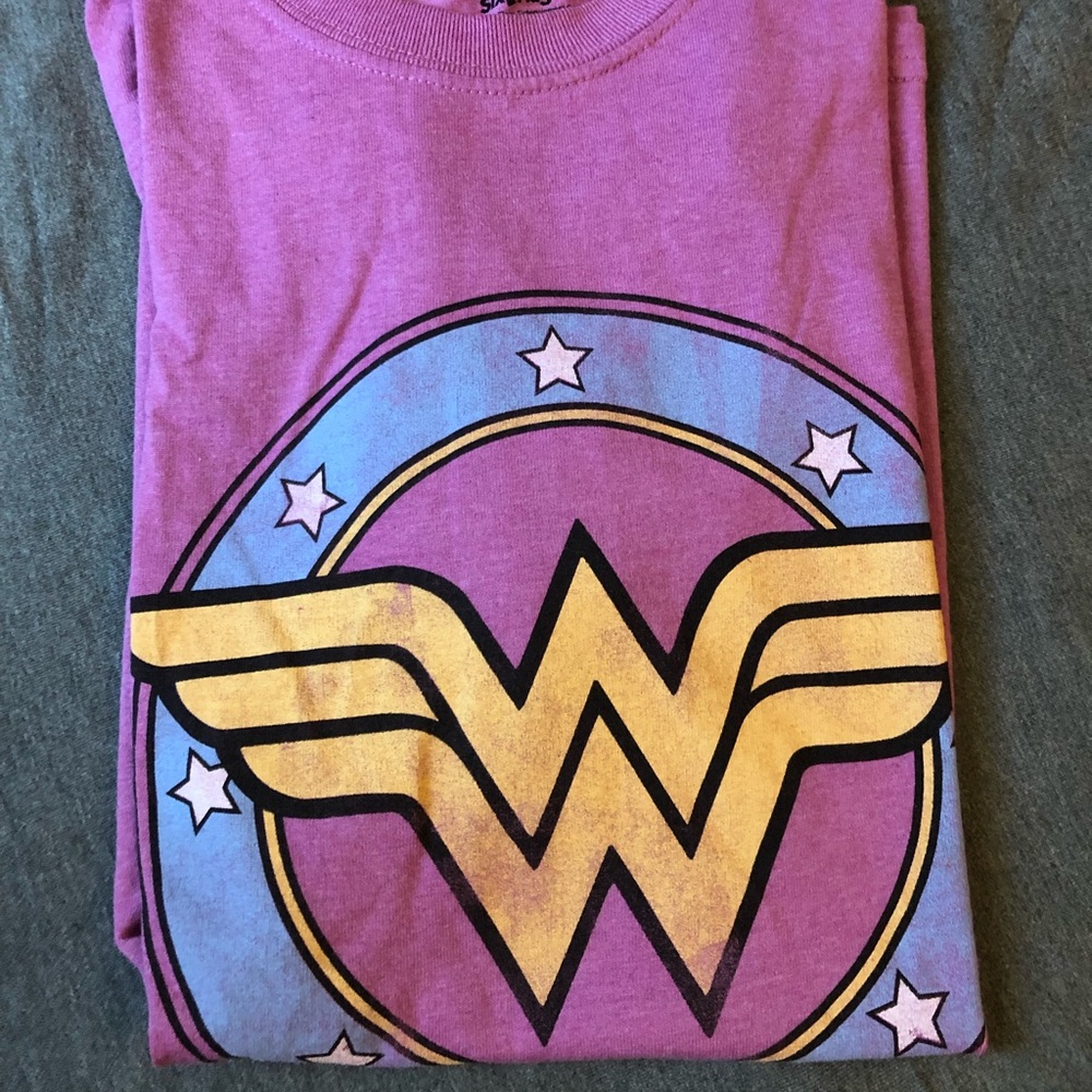 Wonder Woman t shirt